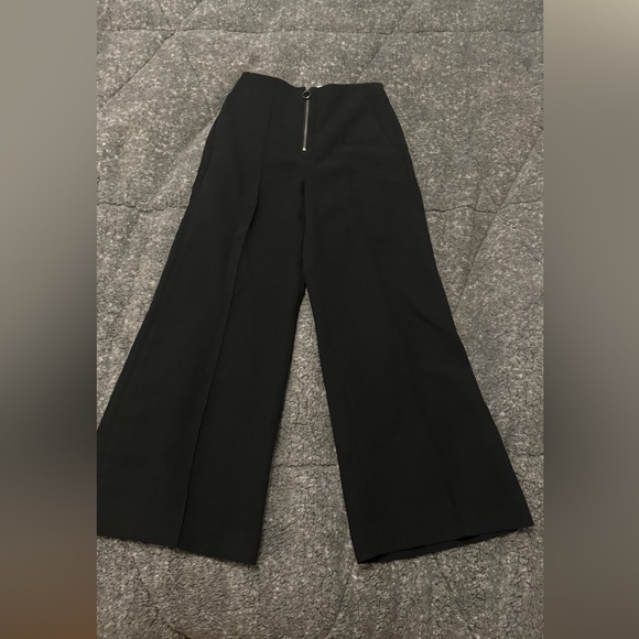 High waisted aritzia flare pants with gorgeous centre stitch and zipper - Picture 3 of 3
